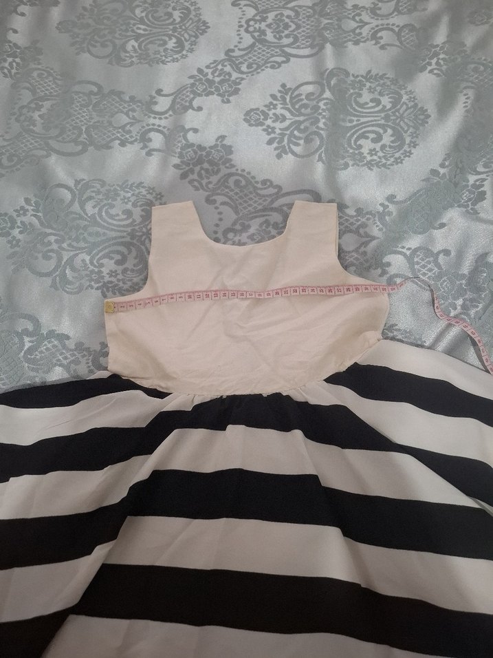 Kız Çocuk Beyaz Siyah Çizgili Askılı Elbise - Görsel 2