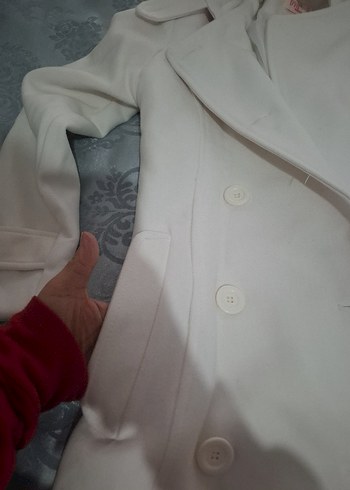 Düğmeli Beyaz Midi Kadın Kaban - Görsel 2