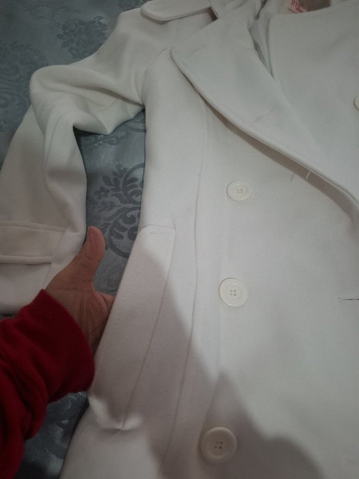 Düğmeli Beyaz Midi Kadın Kaban - Görsel 2