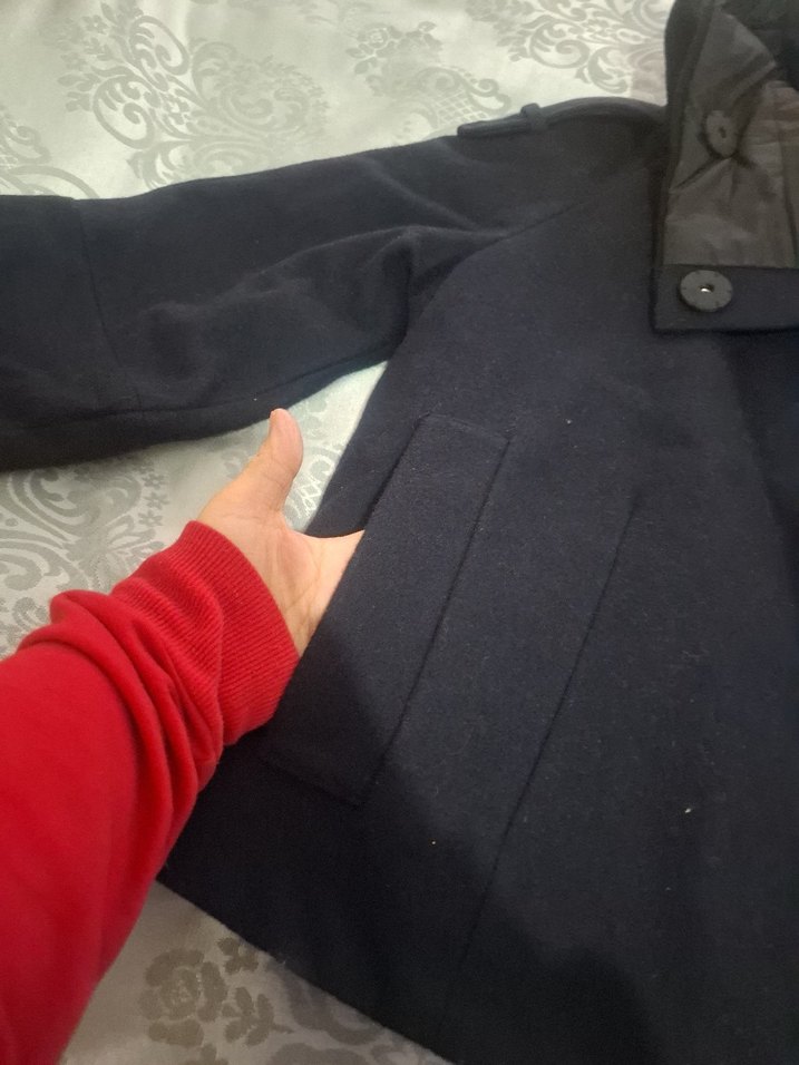 Siyah Düğmeli Midi Ceket - Görsel 2