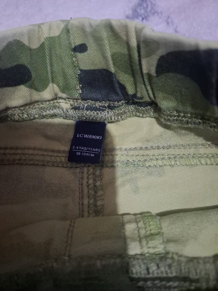 Erkek Çocuk Kamuflaj Desenli Bol Kesim Pantolon - Görsel 3