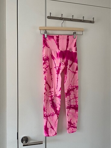 Pembe Batik Desenli Tayt