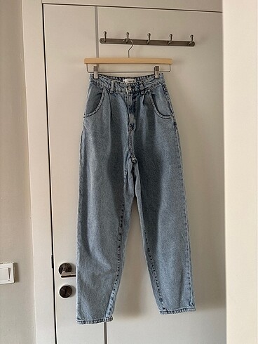 Mango Jean