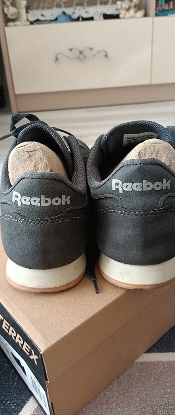 Reebok Aaaaa