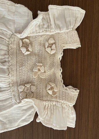 Nakışlı Fırfırlı Beyaz Bebek Kız Tulum - Görsel 3