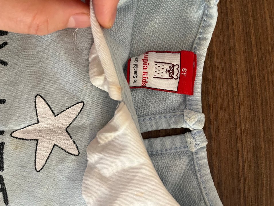 Kız Çocuk V Yakalı Baskılı Fırfırlı Tişört - Görsel 3