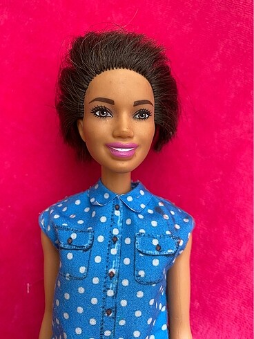 Nadir yüzlü barbie