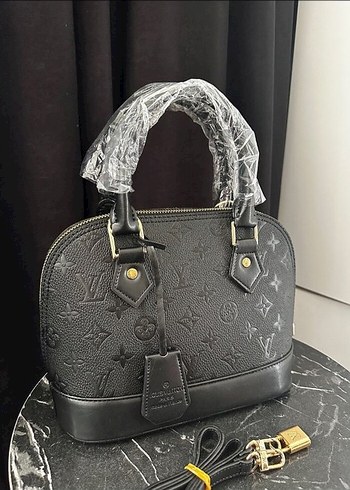 Louis Vuitton louıs vuıtton Siyah Deri Kadın Omuz Çantası el çantası