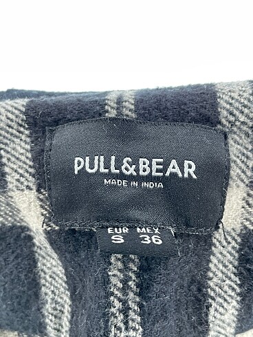 s Beden çeşitli Renk Pull and Bear Gömlek %70 İndirimli.