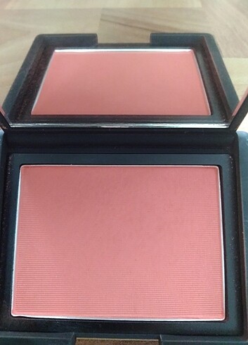 Nars liberte allık 