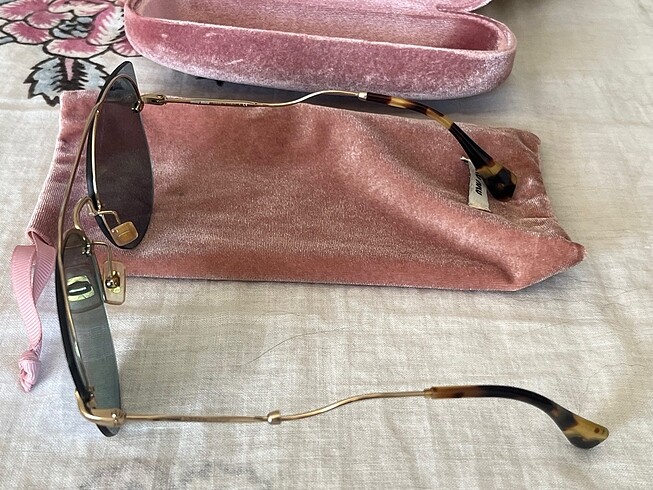 Beden çeşitli Renk Miu miu güneş gözlüğü