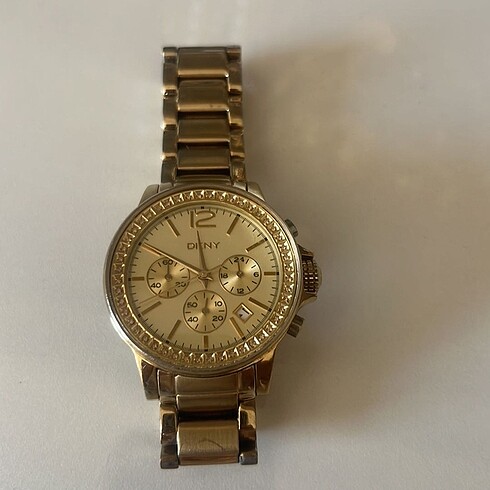DKNY SAAT