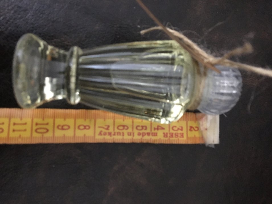 10 TL hediyelik kolonya Şişesi - Görsel 3