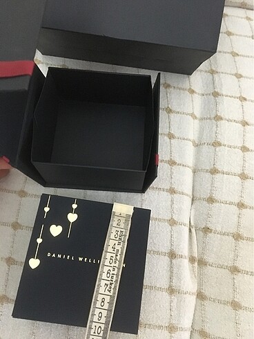 Beden siyah Renk Daniel Wellington bileklik kutusu