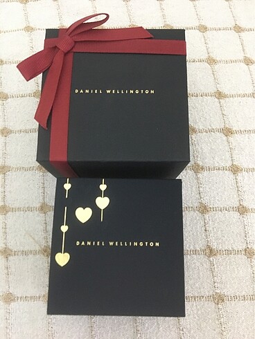 Daniel Wellington yüzük kutusu