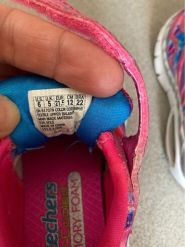 22 Beden Skechers ayakkabı