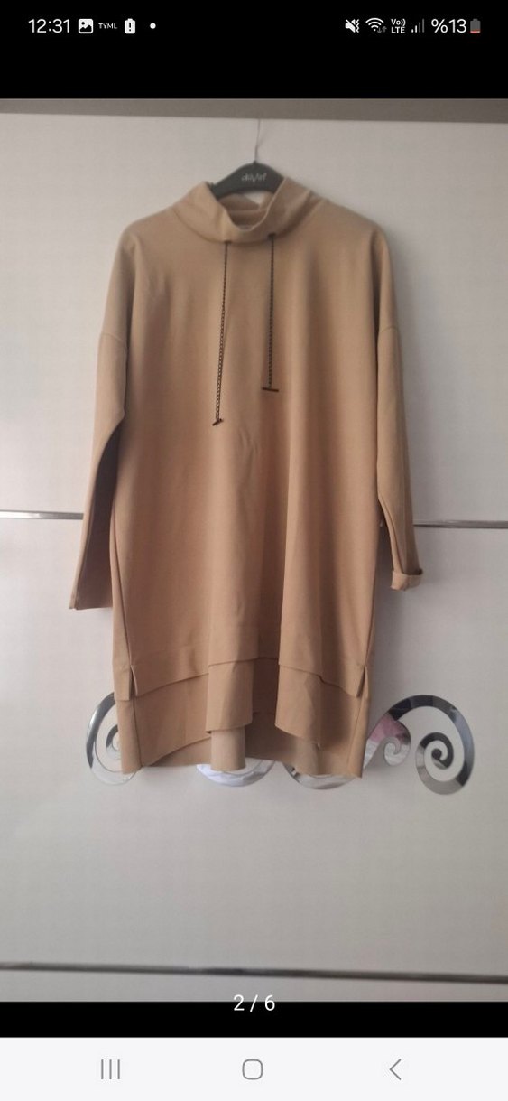 Zincir Detaylı Bej Uzun Tunik - Görsel 3