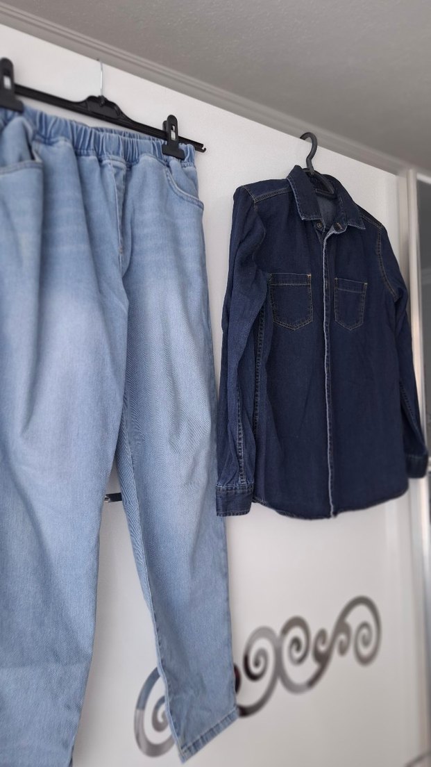 Erkek Gri Düğmeli Rahat Kesim Kot Pantolon - Görsel 2