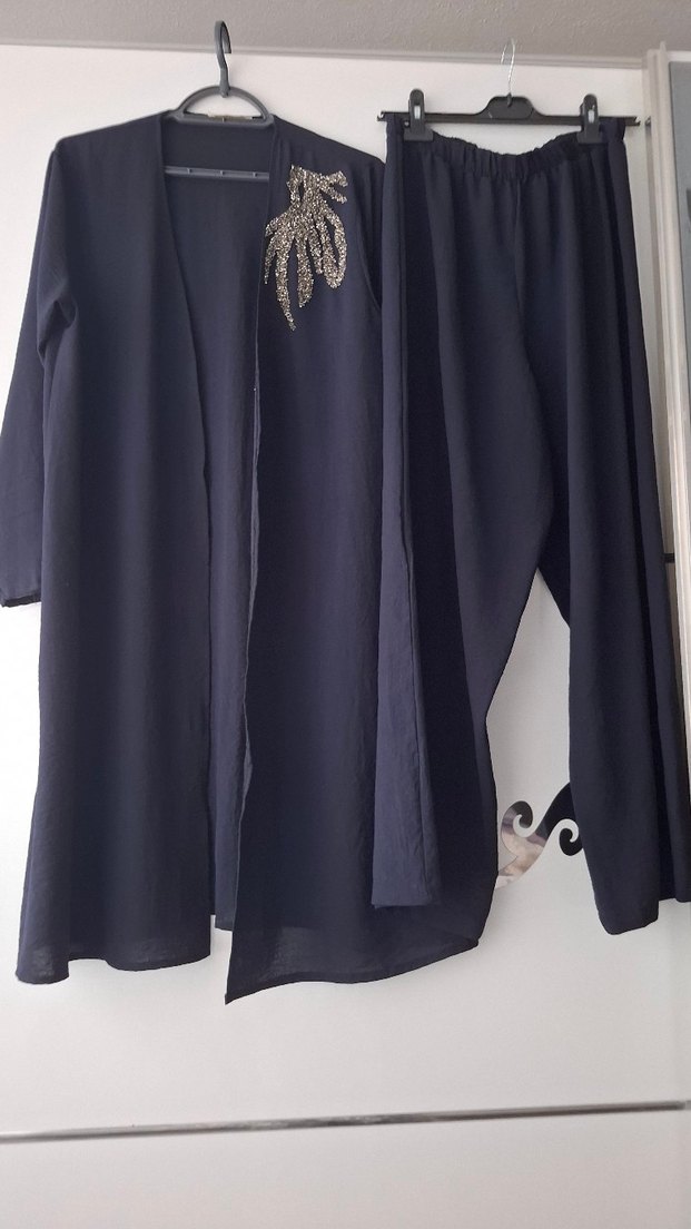 Mavi ve Gri Desenli takım - Görsel 2