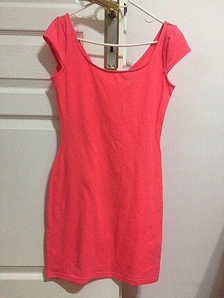 Hm neon pembe elbise