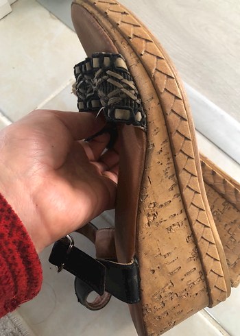 Siyah topuklu ayakkabı - Görsel 4