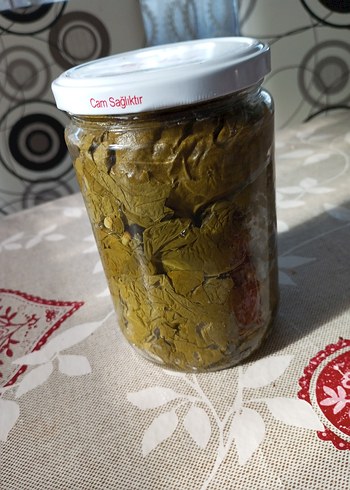 Cam kavanoz bağ yaprağı