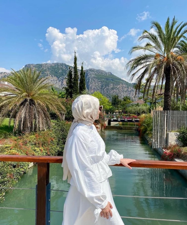 Beyaz Etekli Takım - Görsel 2