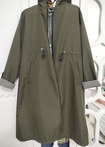 Kadın Haki Uzun Kuşaklı Yağmurluk - Görsel 2