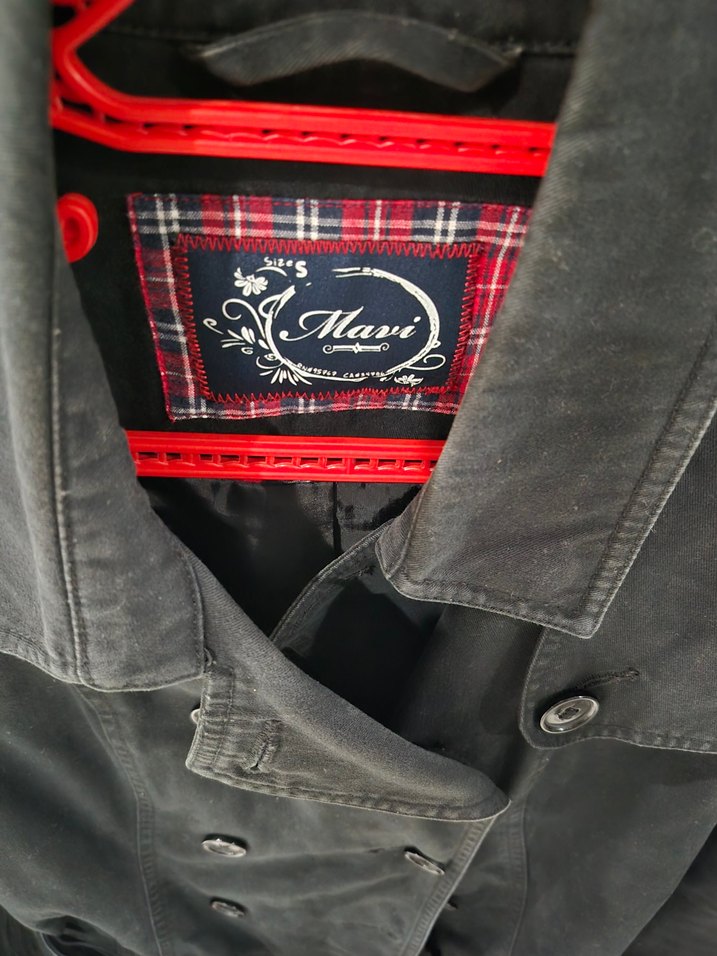 siyah Kemerli Midi Trençkot - Görsel 3