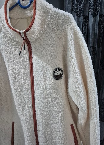 Beyaz fermuarlı unisex peluş hırka - Görsel 3