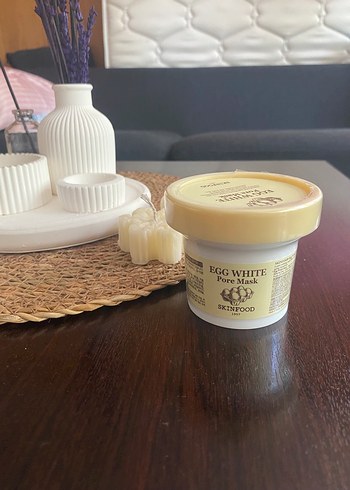 Skinfood Egg White Gözenek Maskesi