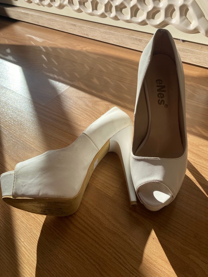 Beyaz Süet Platform Topuklu Kadın Stiletto - Görsel 2