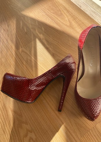 Kırmızı Yılan Derisi Platform Topuklu Kadın Ayakkabı - Görsel 2