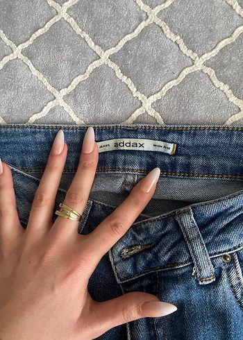 Kadın Mavi Yırtık Dar Paça Jean - Görsel 5