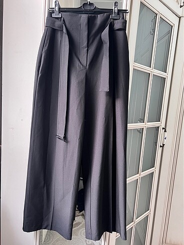 Kemerli pantolon