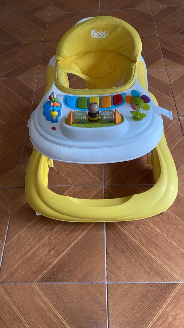 Renkli Sarı Bebek Yürüteci - Görsel 3