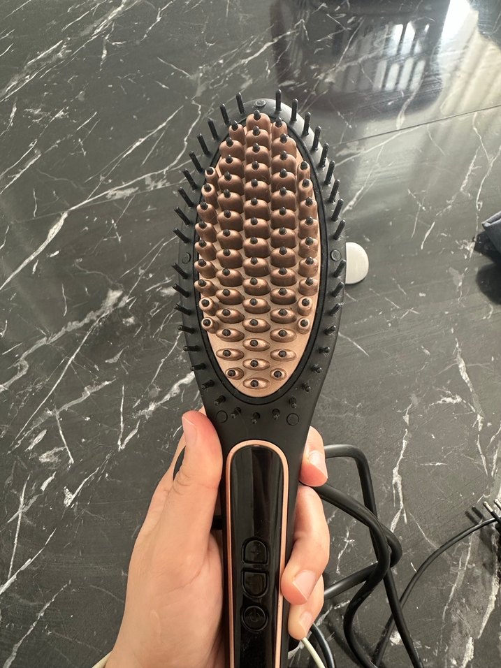 Siyah Elektrikli Saç Düzleştirici Tarak - Görsel 3