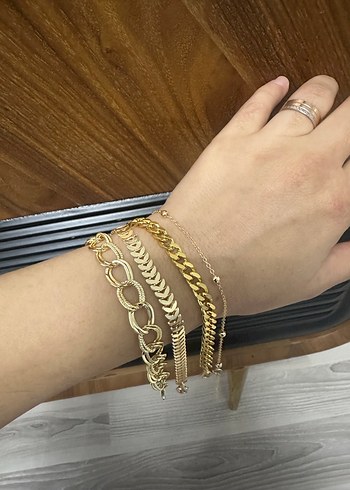 Altın Renkli Zincir Detaylı Kadın Bileklik Seti - Görsel 3