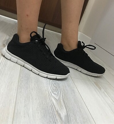 Spor ayakkabı