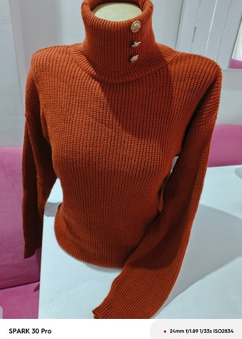 Düğmeli Boğazlı Kahverengi Kadın Kazak - Görsel 2