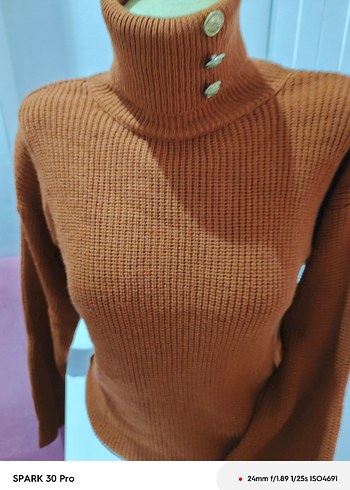 Düğmeli Boğazlı Kahverengi Kadın Kazak - Görsel 4