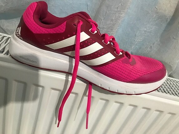 Adidas spor ayakkabı