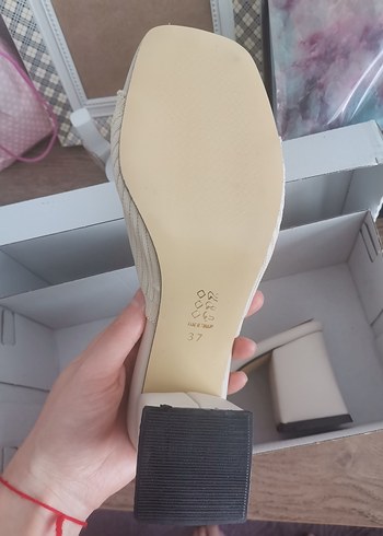Zara Bej Pliseli Kadın Topuklu Terlik