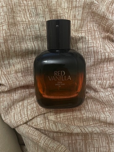 zara red vanilla parfüm