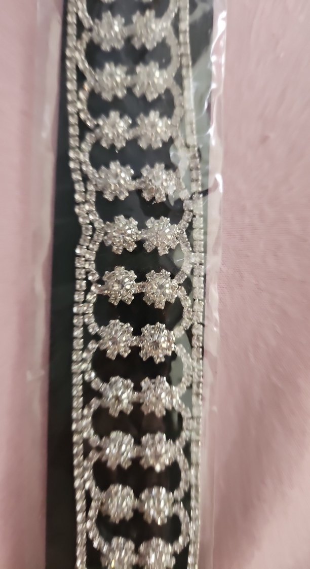 Payetli İşlemeli Beyaz Kadın Bileklik - Görsel 2