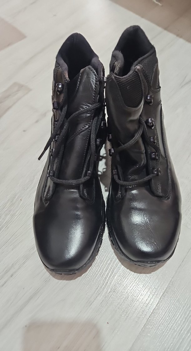 Siyah Bağcıklı Erkek bayan bot - Görsel 2