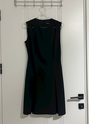 Siyah Midi Kolsuz Elbise - Görsel 3