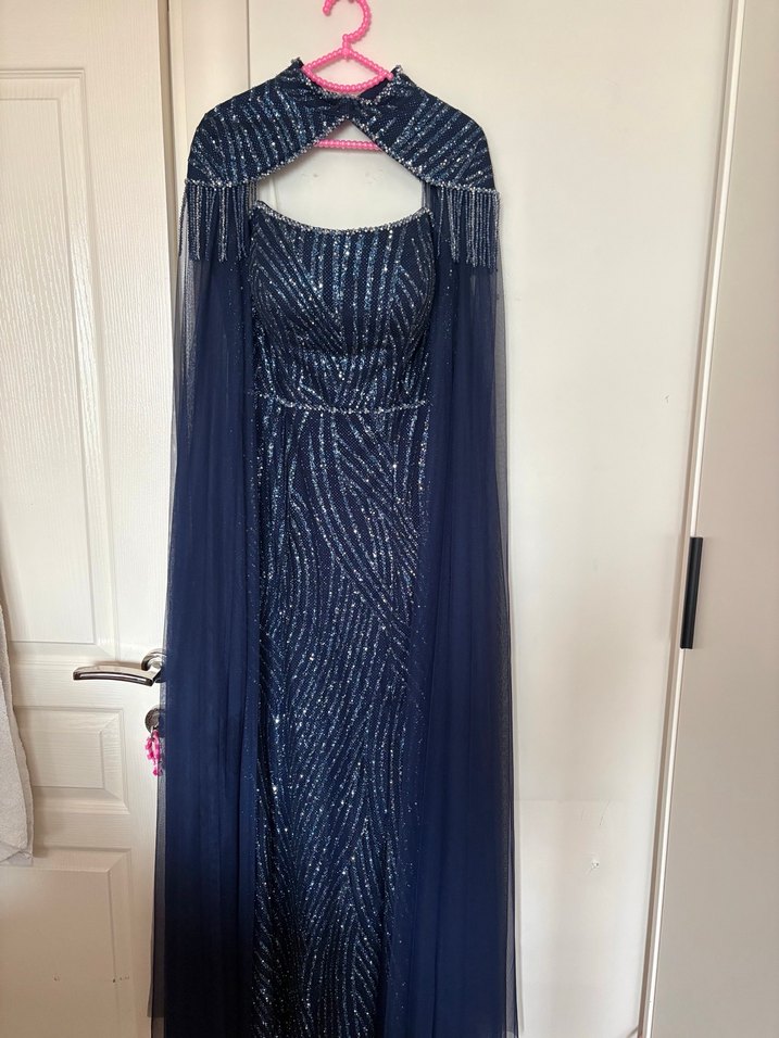 Lacivert abiye - Görsel 3