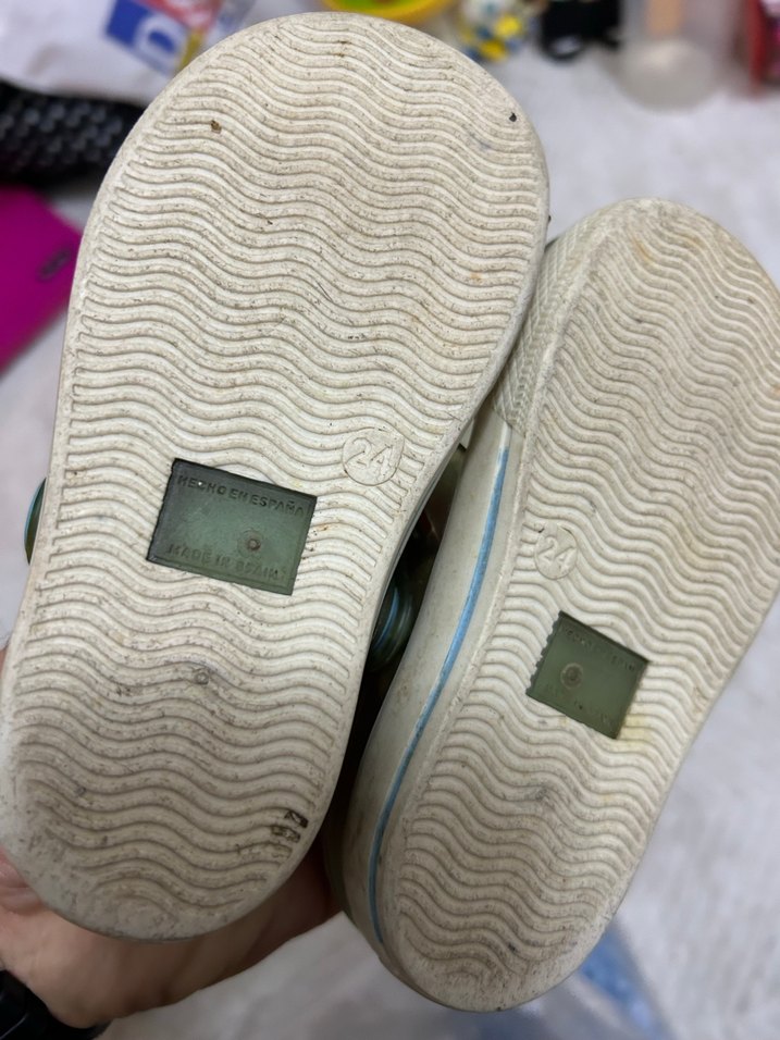 Igor 24 numara sandalet - Görsel 2