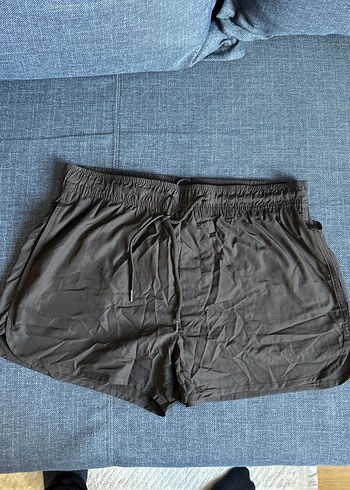 H&M M Beden Short - Görsel 2